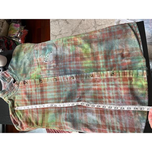 Reworked/upcycled flannel shirt - Picture 5 of 9